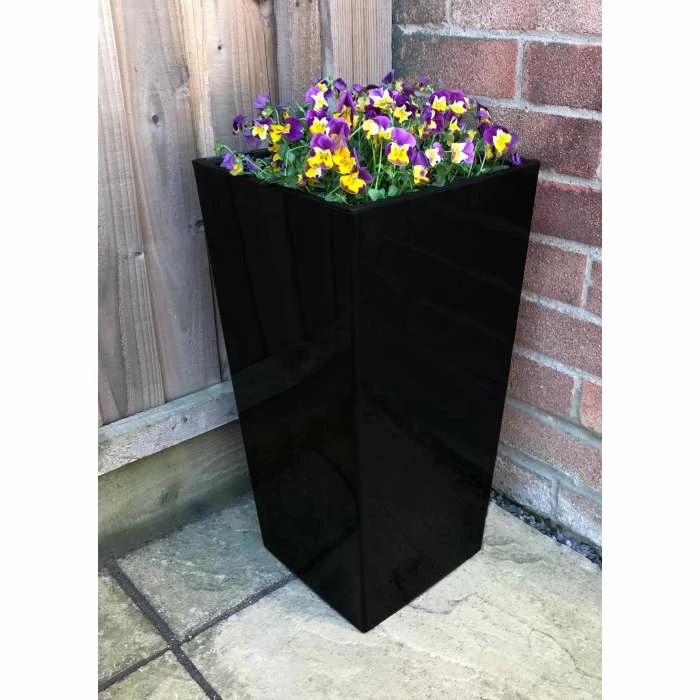90cm x 40cm Gloss Tall Flared Square Fibreglass Planter in Black - by Primrose™ 2 90cm x 40cm Gloss Tall Flared Square Fibreglass Planter in Black - by Primrose™ - Image 2