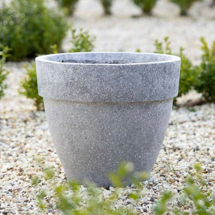 Round 44cm Handmade Fiberstone Rimmed Planter in Grey - Exclusive to Primrose 3 Round 44cm Handmade Fiberstone Rimmed Planter in Grey - Exclusive to Primrose - Image 3