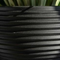 41cm Round Planter Pot in Black 10 41cm Round Planter Pot in Black -Outdoor PLANTERS Shop PP82BLKM indoor4 402d