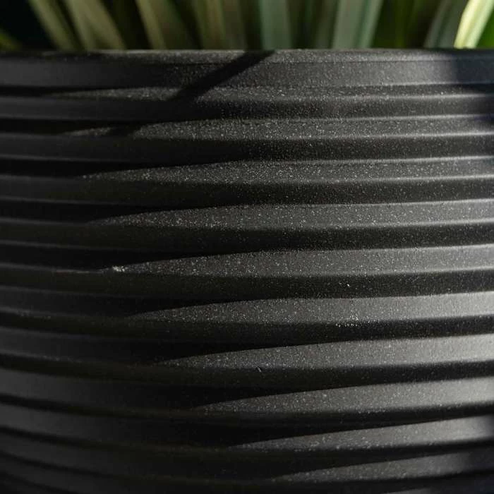 41cm Round Planter Pot in Black 5 41cm Round Planter Pot in Black - Image 5