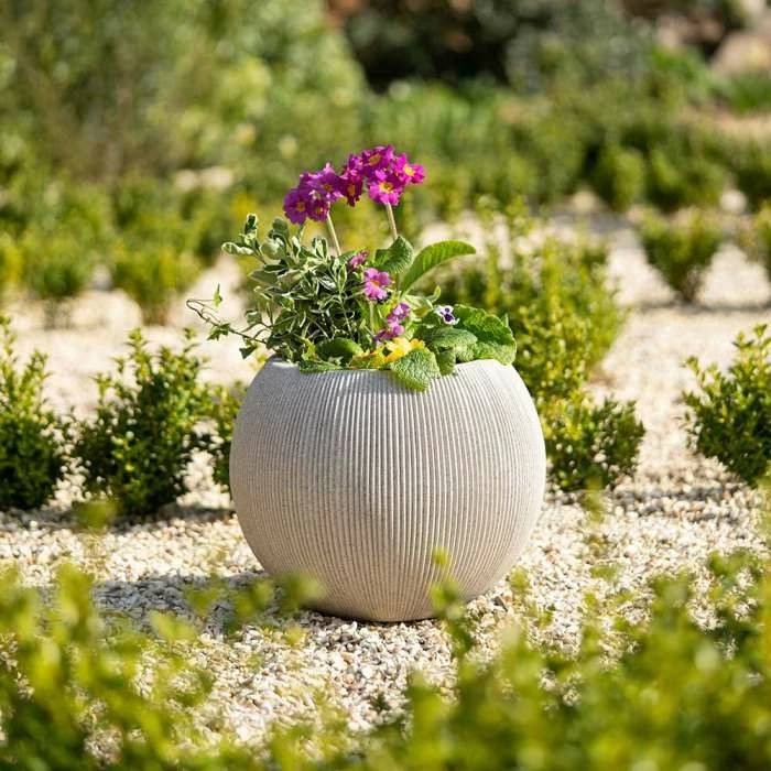 30cm Bowl Ridged Planter in Beige 2 30cm Bowl Ridged Planter in Beige - Image 2